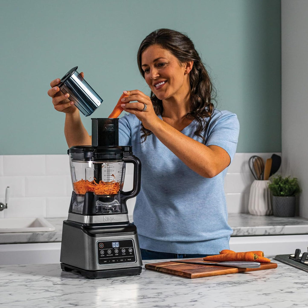 Ninja 3-in-1 Küchenmaschine & Mixer mit 5 Programmen: Mixen, Max Mixen, Hacken, Mischen, Pürieren, 1,8L Schüssel, 2,1L Krug, 700ml Becher, 1200W, spülmaschinenfest, Auto-iQ, Schwarz BN800EU